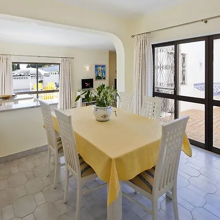 Great 2 Bedroom Carvoeiro Heated Pool Ac Short Walk To Beach